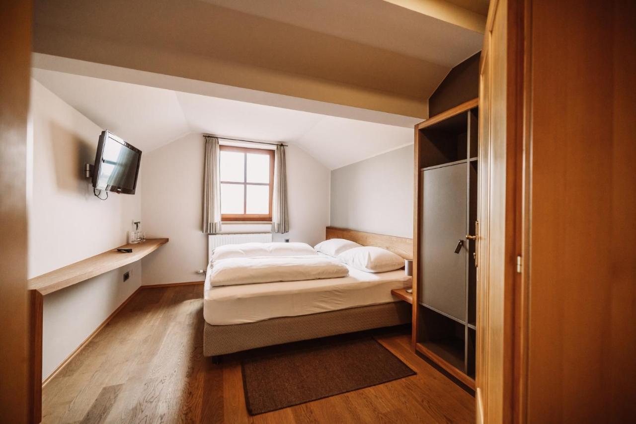 Weinhotel Maitz Wolfgang Ratsch an der Weinstrasse Luaran gambar