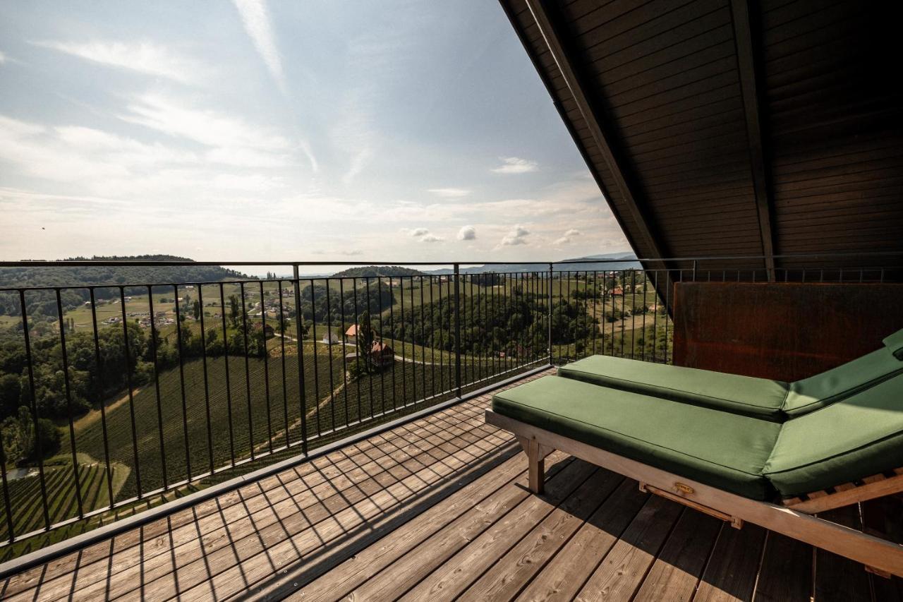 Weinhotel Maitz Wolfgang Ratsch an der Weinstrasse Luaran gambar